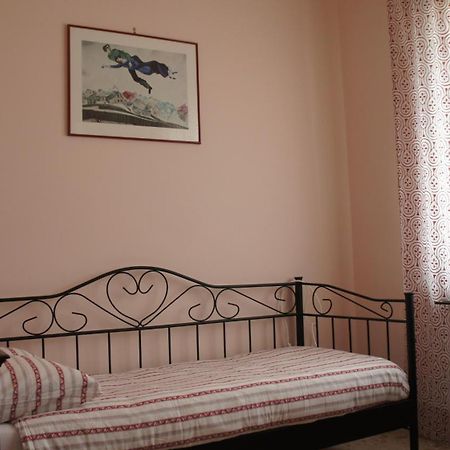 Bed and Breakfast Il Piccione Viaggiatore Banchette D'Ivrea Zimmer foto